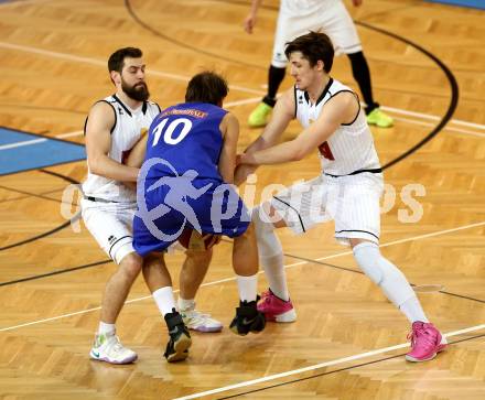 Basketball 2. Bundesliga. GD 22. Runde. Woerthersee Piraten gegen Timberwolves. Allesch Edgar, Gspandl Christof (Piraten), Melih SENYURT (Timberwolves). Klagenfurt, am 1.4.2017.
Foto: Kuess
---
pressefotos, pressefotografie, kuess, qs, qspictures, sport, bild, bilder, bilddatenbank