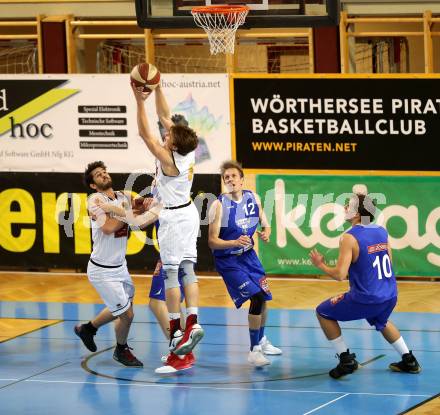 Basketball 2. Bundesliga. GD 22. Runde. Woerthersee Piraten gegen Timberwolves. Lukas Simoner, Gspandl Daniel (Piraten), Andreas WERLE,  Melih SENYURT (Timberwolves). Klagenfurt, am 1.4.2017.
Foto: Kuess
---
pressefotos, pressefotografie, kuess, qs, qspictures, sport, bild, bilder, bilddatenbank