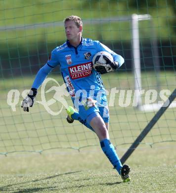 Fussball Kaerntner Liga. Maria Saal  gegen WAC Amateure. Rene Arno Robitsch (WAC). Klagenfurt, am 1.4.2017.
Foto: Kuess
---
pressefotos, pressefotografie, kuess, qs, qspictures, sport, bild, bilder, bilddatenbank