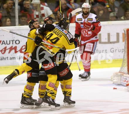 EBEL. Eishockey Bundesliga. KAC gegen 	UPC Vienna Capitals. Torjubel Jerry Pollastrone , Riley Holzapfel, Kelsey Tessier, Jamie Fraser (Vienna Capitals). Klagenfurt, am 2.4.2017.
Foto: Kuess

---
pressefotos, pressefotografie, kuess, qs, qspictures, sport, bild, bilder, bilddatenbank