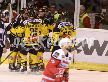 EBEL. Eishockey Bundesliga. KAC gegen 	UPC Vienna Capitals. Torjubel David Kickert, Aaron Brocklehurst, Jerry Pollastrone, Ryan McKiernan (Vienna Capitals). Klagenfurt, am 2.4.2017.
Foto: Kuess

---
pressefotos, pressefotografie, kuess, qs, qspictures, sport, bild, bilder, bilddatenbank