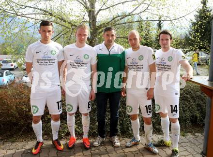 Fussball. Unterliga West. Ludmannsdorf gegen Rosegg. Rene Kopeinig, Christoph Strasser, Trainer Pusterhofer Stefan,  Daniel Oswald, Josef Reichmann (Rosegg). Ludmannsdorf, 2. 4. 2017.
Fotos: Kuess
---
pressefotos, pressefotografie, kuess, qs, qspictures, sport, bild, bilder, bilddatenbank