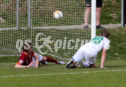 Fussball. Unterliga West. Ludmannsdorf gegen Rosegg. Oswin Rupp (Ludmannsdorf), David Murko (Rosegg). Ludmannsdorf, 2. 4. 2017.
Fotos: Kuess
---
pressefotos, pressefotografie, kuess, qs, qspictures, sport, bild, bilder, bilddatenbank