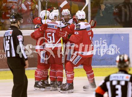 EBEL. Eishockey Bundesliga. KAC gegen 	UPC Vienna Capitals. Torjubel Matthew Neal, Manuel Ganajl, Kevin Kapstad, Jamie Lundmark, David Joseph Fischer (KAC). Klagenfurt, am 7.4.2017.
Foto: Kuess

---
pressefotos, pressefotografie, kuess, qs, qspictures, sport, bild, bilder, bilddatenbank