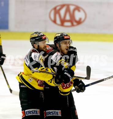 EBEL. Eishockey Bundesliga. KAC gegen 	UPC Vienna Capitals. Torjubel Ryan Connor McKiernan, MacGregor Sharp   (Vienna Capitals). Klagenfurt, am 7.4.2017.
Foto: Kuess

---
pressefotos, pressefotografie, kuess, qs, qspictures, sport, bild, bilder, bilddatenbank