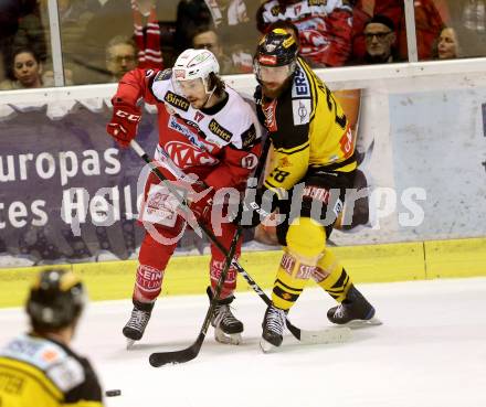 EBEL. Eishockey Bundesliga. KAC gegen 	UPC Vienna Capitals. Manuel Ganahl, (KAC), Andreas Noedl   (Vienna Capitals). Klagenfurt, am 7.4.2017.
Foto: Kuess

---
pressefotos, pressefotografie, kuess, qs, qspictures, sport, bild, bilder, bilddatenbank