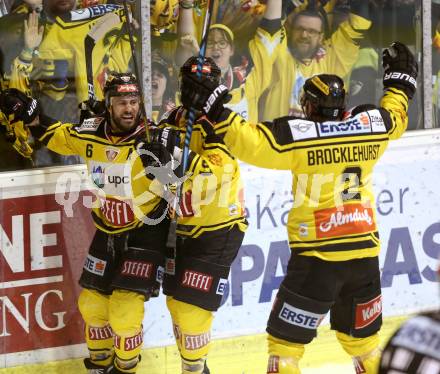 EBEL. Eishockey Bundesliga. KAC gegen 	UPC Vienna Capitals. Torjubel Rafael Rotter, Taylor Vause, Aaron Brocklehurst   (Vienna Capitals). Klagenfurt, am 7.4.2017.
Foto: Kuess

---
pressefotos, pressefotografie, kuess, qs, qspictures, sport, bild, bilder, bilddatenbank