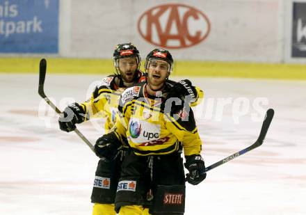 EBEL. Eishockey Bundesliga. KAC gegen 	UPC Vienna Capitals. Torjubel Ryan Connor McKiernan, MacGregor Sharp  (Vienna Capitals). Klagenfurt, am 7.4.2017.
Foto: Kuess

---
pressefotos, pressefotografie, kuess, qs, qspictures, sport, bild, bilder, bilddatenbank