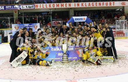 EBEL. Eishockey Bundesliga. KAC gegen 	UPC Vienna Capitals. Meisterjubel   (Vienna Capitals). Klagenfurt, am 7.4.2017.
Foto: Kuess

---
pressefotos, pressefotografie, kuess, qs, qspictures, sport, bild, bilder, bilddatenbank