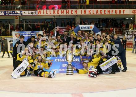 EBEL. Eishockey Bundesliga. KAC gegen 	UPC Vienna Capitals. Meisterjubel   (Vienna Capitals). Klagenfurt, am 7.4.2017.
Foto: Kuess

---
pressefotos, pressefotografie, kuess, qs, qspictures, sport, bild, bilder, bilddatenbank