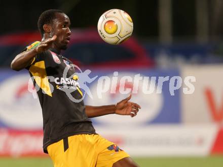 Fussball Bundesliga. RZ Pellets WAC gegen Cashpoint SCR Altach. Nicolas Brice Moumi Ngamaleu (Altach). Wolfsberg, am 8.3.2017.
Foto: Kuess

---
pressefotos, pressefotografie, kuess, qs, qspictures, sport, bild, bilder, bilddatenbank