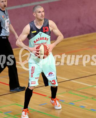 Basketball 2. Bundesliga. Play off. Viertelfinale. VF1. Raiders Villach gegen Dornbirn Lions.  Ales Primc (Villach). Villach, am 9.4.2017.
Foto: Kuess
---
pressefotos, pressefotografie, kuess, qs, qspictures, sport, bild, bilder, bilddatenbank