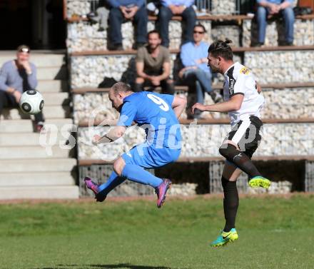 Fussball. Kaerntner Liga. Eberstein gegen ASV. Elias Nicolas Hant (Eberstein), Daniel Barrazutti (ASV). Eberstein, 8.4.2017.
Foto: Kuess
---
pressefotos, pressefotografie, kuess, qs, qspictures, sport, bild, bilder, bilddatenbank