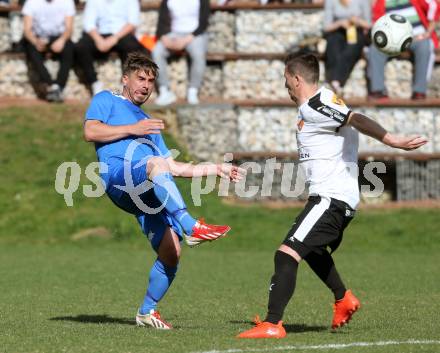 Fussball. Kaerntner Liga. Eberstein gegen ASV. Dejan Podbreznik (Eberstein), Grega Triplat (ASV). Eberstein, 8.4.2017.
Foto: Kuess
---
pressefotos, pressefotografie, kuess, qs, qspictures, sport, bild, bilder, bilddatenbank