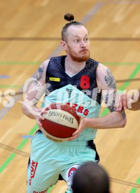 Basketball 2. Bundesliga. Play off. Viertelfinale. VF1. Raiders Villach gegen Dornbirn Lions. Nino Gross (Villach). Villach, am 9.4.2017.
Foto: Kuess
---
pressefotos, pressefotografie, kuess, qs, qspictures, sport, bild, bilder, bilddatenbank