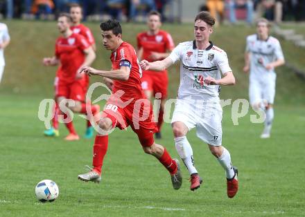 Fussball Kaerntner Liga. ATUS Ferlach gegen WAC Amateure. Lukas Jaklitsch (Ferlach), Moritz Leitner (WAC). Ferlach, am 13.4.2017.
Foto: Kuess
---
pressefotos, pressefotografie, kuess, qs, qspictures, sport, bild, bilder, bilddatenbank