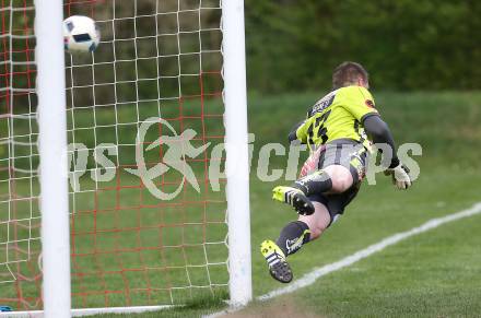 Fussball Kaerntner Liga. ATUS Ferlach gegen WAC Amateure. Rene Arno Robitsch (WAC). Ferlach, am 13.4.2017.
Foto: Kuess
---
pressefotos, pressefotografie, kuess, qs, qspictures, sport, bild, bilder, bilddatenbank