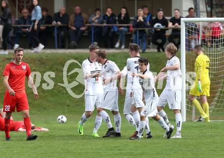 Fussball Kaerntner Liga. ATUS Ferlach gegen WAC Amateure. Torjubel (WAC). Ferlach, am 13.4.2017.
Foto: Kuess
---
pressefotos, pressefotografie, kuess, qs, qspictures, sport, bild, bilder, bilddatenbank