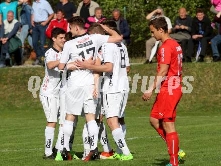 Fussball Kaerntner Liga. ATUS Ferlach gegen WAC Amateure.  Torjubel Marcel Holzer, Tadej Trdina, Moritz Leitner (WAC). Ferlach, am 13.4.2017.
Foto: Kuess
---
pressefotos, pressefotografie, kuess, qs, qspictures, sport, bild, bilder, bilddatenbank