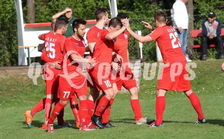 Fussball Kaerntner Liga. ATUS Ferlach gegen WAC Amateure. Torjubel (Ferlach). Ferlach, am 13.4.2017.
Foto: Kuess
---
pressefotos, pressefotografie, kuess, qs, qspictures, sport, bild, bilder, bilddatenbank