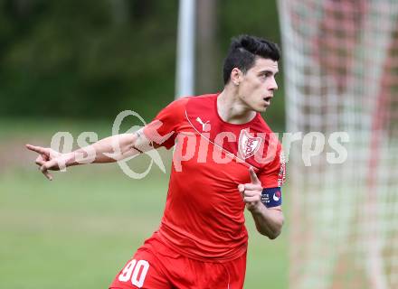 Fussball Kaerntner Liga. ATUS Ferlach gegen WAC Amateure. Torjubel Lukas Jaklitsch (Ferlach). Ferlach, am 13.4.2017.
Foto: Kuess
---
pressefotos, pressefotografie, kuess, qs, qspictures, sport, bild, bilder, bilddatenbank