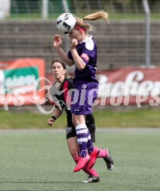 Fussball. Frauen. 2. Liga Ost Sued. Carinthians Spittal gegen FC Feldkirchen/SV Magdalensberg. Lena Thalmann,  (Spittal), Celine Arthofer (Feldkirchen/SV Magdalensberg). Spittal, am 16.4.2017.
Foto: Kuess
---
pressefotos, pressefotografie, kuess, qs, qspictures, sport, bild, bilder, bilddatenbank