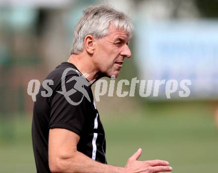 Fussball. Frauen. 2. Liga Ost Sued. Carinthians Spittal gegen FC Feldkirchen/SV Magdalensberg. Trainer Guenther Vidreis (Feldkirchen/SV Magdalensberg). Spittal, am 16.4.2017.
Foto: Kuess
---
pressefotos, pressefotografie, kuess, qs, qspictures, sport, bild, bilder, bilddatenbank