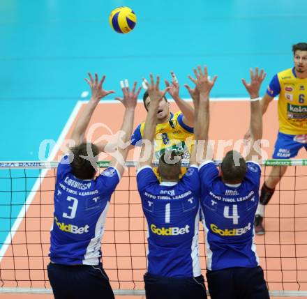 AVL. DenizBank AG Volley League Men. 5. Finalspiel. SK Posojilnica Aich/Dob gegen Hypo Tirol VT. Peter Mlynarcik (Aich Dob),  Stefan Chrtiansky, Marek Beer, Jan Krol  (Tirol). Bleiburg, am 23.4.2017.
Foto: Kuess
---
pressefotos, pressefotografie, kuess, qs, qspictures, sport, bild, bilder, bilddatenbank