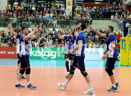 AVL. DenizBank AG Volley League Men. 5. Finalspiel. SK Posojilnica Aich/Dob gegen Hypo Tirol VT.  Meisterjubel Tirol. Bleiburg, am 23.4.2017.
Foto: Kuess
---
pressefotos, pressefotografie, kuess, qs, qspictures, sport, bild, bilder, bilddatenbank