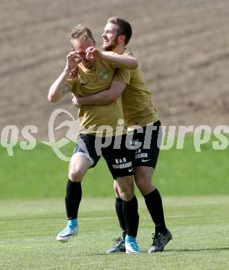 Fussball Kaerntner Liga. Koettmannsdorf gegen Voelkermarkt. Torjubel Aner Mandzic,  Fabian Janschitz (Koettmannsdorf). Koettmannsdorf, am 23.4.2017.
Foto: Kuess
---
pressefotos, pressefotografie, kuess, qs, qspictures, sport, bild, bilder, bilddatenbank