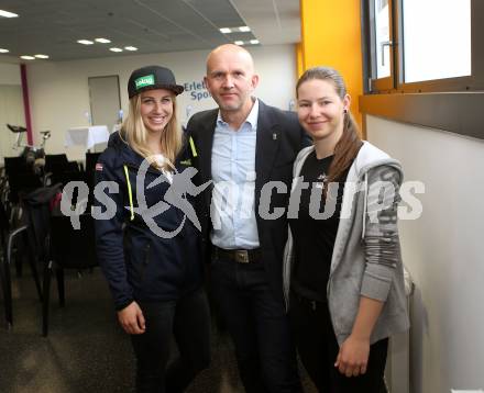 Olympiazentrum Kaernten. Pressefruehstueck. Sabine Schoeffmann, Walter Reichel, Jemima Juritz. Klagenfurt, am 25.4.2017.
Foto: Kuess
---
pressefotos, pressefotografie, kuess, qs, qspictures, sport, bild, bilder, bilddatenbank