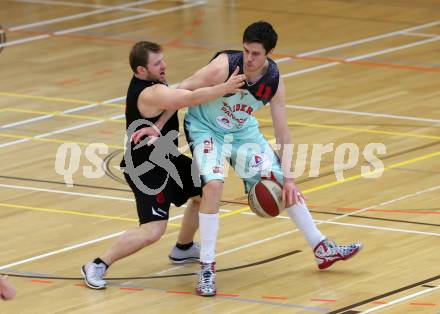 Basketball 2. Bundesliga. Playoff  SF2.  Villach Raiders gegen Mistelbach Mustangs. Erik Rhinehart (Villach), Ronald Sprung  (Mistelbach). Villach, am 29.4.2017.
Foto: Kuess
---
pressefotos, pressefotografie, kuess, qs, qspictures, sport, bild, bilder, bilddatenbank