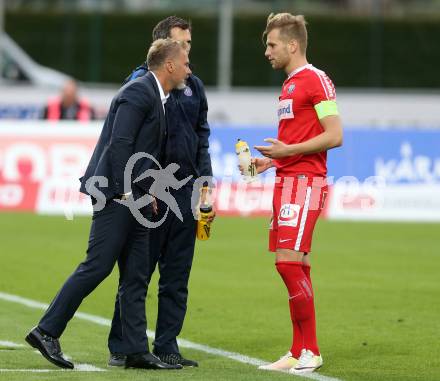 Fussball Bundesliga. RZ Pellets WAC gegen  FK Austria Wien. Trainer Thorsten Fink, Alexander Gruenwald (Austria Wien). Wolfsberg, am 20.5.2017.
Foto: Kuess

---
pressefotos, pressefotografie, kuess, qs, qspictures, sport, bild, bilder, bilddatenbank