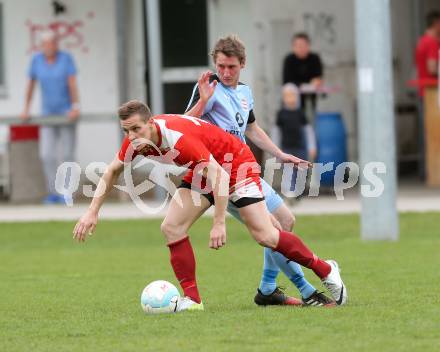 Fussball. Unterliga Ost. KAC 1909 gegen Sirnitz. Robert Matic (KAC),  Benjamin Reibnegger (Sirnitz). Klagenfurt, 6.5.2017.
Foto: Kuess
---
pressefotos, pressefotografie, kuess, qs, qspictures, sport, bild, bilder, bilddatenbank