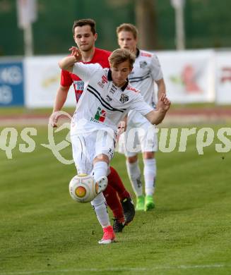 Fussball. Kaerntner Liga. WAC Amateure gegen Lendorf. Benjamin Rosenberger (WAC Amat.), Marco Moser (Lendorf).  Wolfsberg, 5.5.2017.
Foto: Kuess
---
pressefotos, pressefotografie, kuess, qs, qspictures, sport, bild, bilder, bilddatenbank