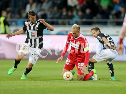 Fussball Bundesliga. RZ Pellets WAC gegen  FK Austria Wien. Philipp Prosenik, Gerald Nutz,  (WAC), Raphael Holzhauser (Austria Wien). Wolfsberg, am 20.5.2017.
Foto: Kuess

---
pressefotos, pressefotografie, kuess, qs, qspictures, sport, bild, bilder, bilddatenbank