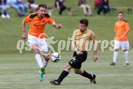 Fussball Kaerntner Liga. Koettmannsdorf gegen Spittal. Christian Sablatnig,  (Koettmannsdorf), Dejan Kecanovic (Spittal). Koettmannsdorf, am 24.5.2017.
Foto: Kuess
---
pressefotos, pressefotografie, kuess, qs, qspictures, sport, bild, bilder, bilddatenbank