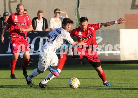 Fussball. Kaerntner Liga. WAC Amateure gegen SAK. Alexander Ranacher (WAC), Alen Muharemovic (SAK). St. Andrae, 26.5.2017. 
Foto: Kuess
---
pressefotos, pressefotografie, kuess, qs, qspictures, sport, bild, bilder, bilddatenbank