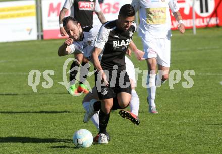 Fussball. Kaerntner Liga. Bleiburg gegen Spittal. Daniel Horst Ramsauer  (Bleiburg),  Daniel Trupp (Spittal). Bleiburg, 13.5.2017.
Foto: Kuess
---
pressefotos, pressefotografie, kuess, qs, qspictures, sport, bild, bilder, bilddatenbank