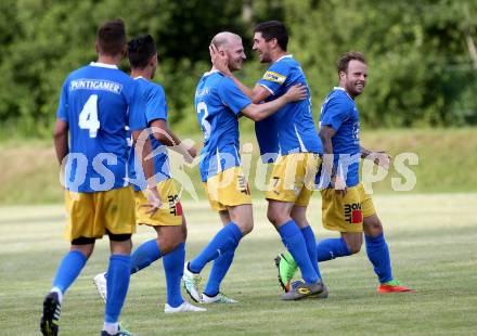 Fussball Kaertner Liga. ATUS Ferlach gegen Bleiburg. Torjubel Dejan Verdel, Christopher Knauder,   (Bleiburg). Ferlach, am 9.6.2017.
Foto: Kuess
---
pressefotos, pressefotografie, kuess, qs, qspictures, sport, bild, bilder, bilddatenbank