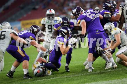 American Football. AFL. American Football League. Finale. Austrian Bowl. Dacia Vikings Vienna gegen Swarco Raiders Tirol. Stefan Postel, (Vikings),  Simon Hoser  (Raiders). Klagenfurt, am 29.7.2017.
Foto: Kuess
---
pressefotos, pressefotografie, kuess, qs, qspictures, sport, bild, bilder, bilddatenbank