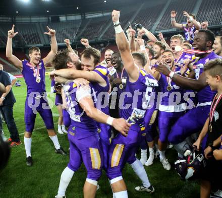 American Football. AFL. American Football League. Finale. Austrian Bowl. Dacia Vikings Vienna gegen Swarco Raiders Tirol.  Jubel (Vikings). Klagenfurt, am 29.7.2017.
Foto: Kuess
---
pressefotos, pressefotografie, kuess, qs, qspictures, sport, bild, bilder, bilddatenbank