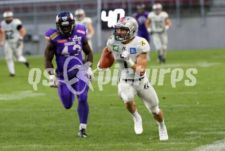 American Football. AFL. American Football League. Finale. Austrian Bowl. Dacia Vikings Vienna gegen Swarco Raiders Tirol. Ogbevoen Precious Osarounamen (Vikings), Sandro Platzgummer (Raiders). Klagenfurt, am 29.7.2017.
Foto: Kuess
---
pressefotos, pressefotografie, kuess, qs, qspictures, sport, bild, bilder, bilddatenbank