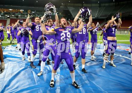 American Football. AFL. American Football League. Finale. Austrian Bowl. Dacia Vikings Vienna gegen Swarco Raiders Tirol. Jubel Andreas Lunzer (Vikings). Klagenfurt, am 29.7.2017.
Foto: Kuess
---
pressefotos, pressefotografie, kuess, qs, qspictures, sport, bild, bilder, bilddatenbank