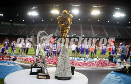 American Football. AFL. American Football League. Finale. Austrian Bowl. Dacia Vikings Vienna gegen Swarco Raiders Tirol.  Meisterpokal. Klagenfurt, am 29.7.2017.
Foto: Kuess
---
pressefotos, pressefotografie, kuess, qs, qspictures, sport, bild, bilder, bilddatenbank