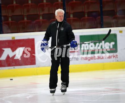 Eishockey Bundesliga. Training. VSV. Trainer Greg Holst. Villach, 3.8.2017.
Foto: Kuess
---
pressefotos, pressefotografie, kuess, qs, qspictures, sport, bild, bilder, bilddatenbank