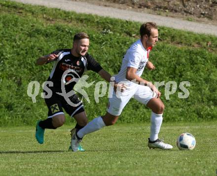 Fussball. Kaerntner Liga. Maria Saal  gegen Gmuend. Bernhard Walzl (Maria Saal), Marin Bratic (Gmuend). Maria Saal, 23.9.2017.
Foto: Kuess
---
pressefotos, pressefotografie, kuess, qs, qspictures, sport, bild, bilder, bilddatenbank