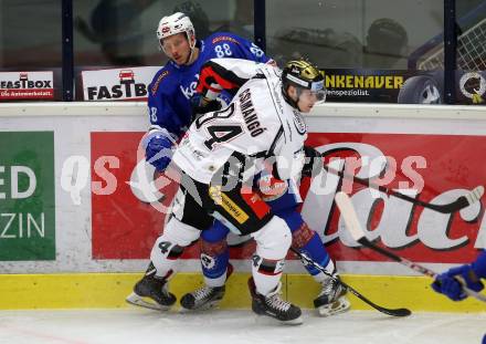 EBEL. Eishockey Bundesliga. EC VSV gegen HC Orli Znojmo. Miha Stebih, (VSV), Stepan Csamango (Znojmo). Villach, am 12.10.2017.
Foto: Kuess 


---
pressefotos, pressefotografie, kuess, qs, qspictures, sport, bild, bilder, bilddatenbank