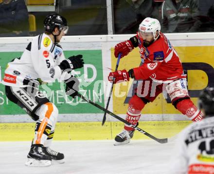 EBEL. Eishockey Bundesliga. KAC gegen 	Dornbirn Bulldogs. Thomas Koch, (KAC), Jerome Gauthier Leduc  (Dornbirn). Klagenfurt, am 26.1.2018.
Foto: Kuess

---
pressefotos, pressefotografie, kuess, qs, qspictures, sport, bild, bilder, bilddatenbank