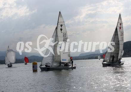 Seegeln. Europameisterschaft. Union Yachtclub Woerthersee.  Emanuel Mueller (SUI),  Lara Vadlau (AUT, 33, Startnummer 15). Dellach, 2.5.2018.
Foto: Kuess
---
pressefotos, pressefotografie, kuess, qs, qspictures, sport, bild, bilder, bilddatenbank